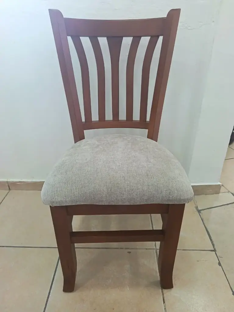Silla para comedor - Respaldo con varas de madera